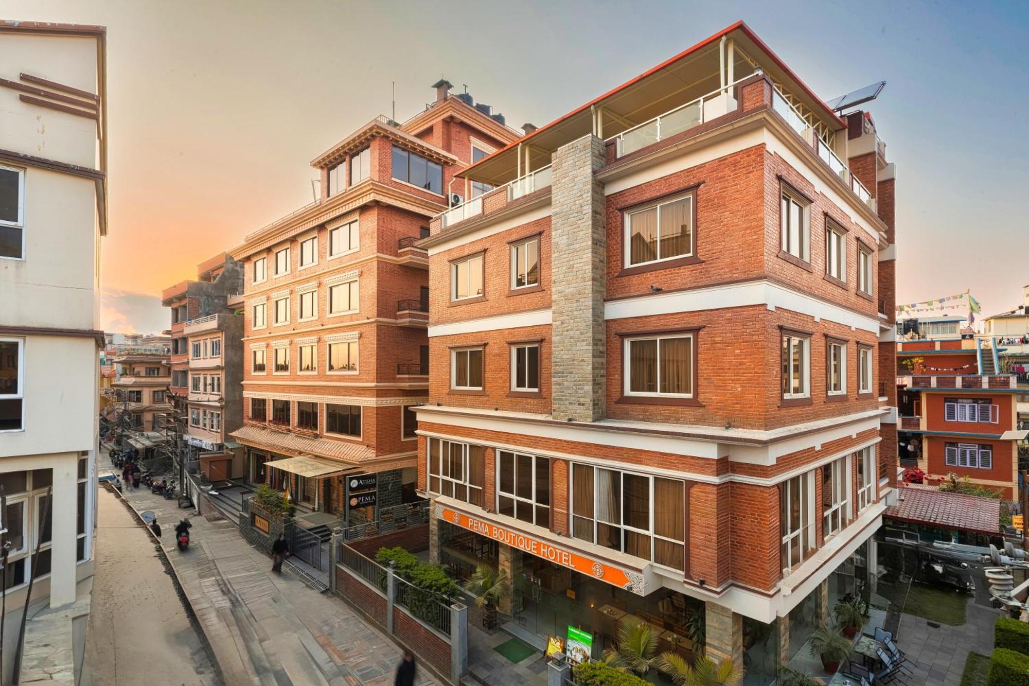 Atisha Hotel Катманду Экстерьер фото